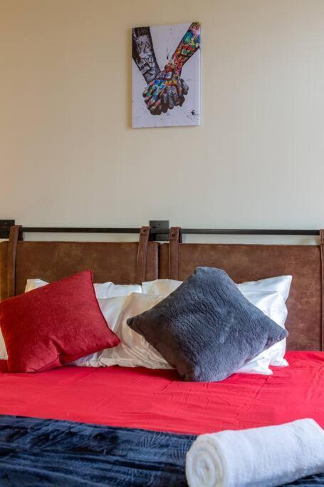 King Bed W/ Panoramic Views Of Dt! Lägenhet Rochester Exteriör bild